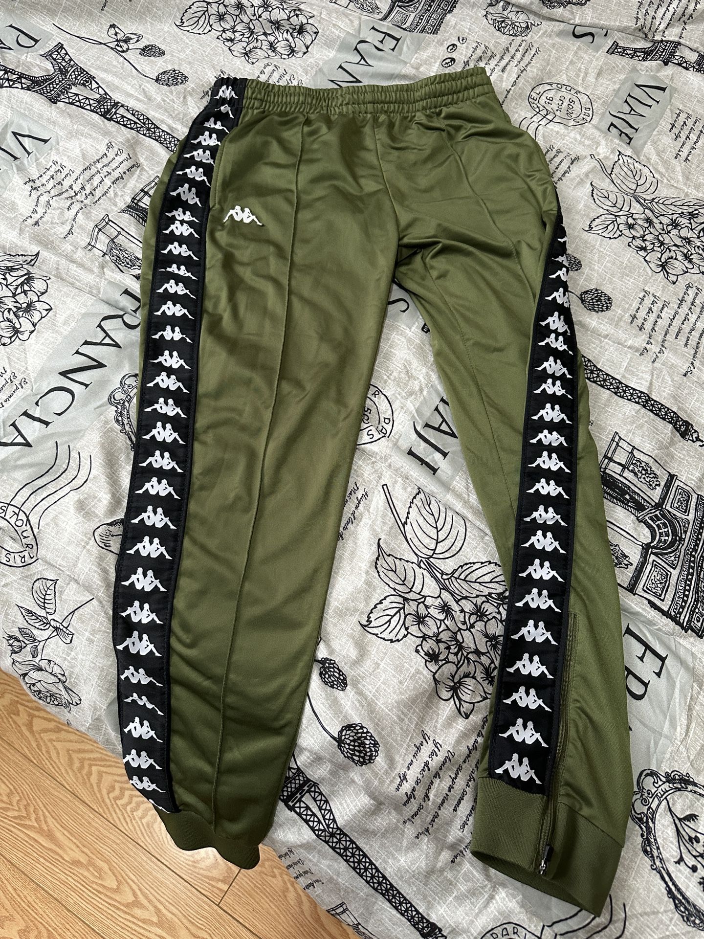 Kappa Men’s Track Pants Size L Fits Like M