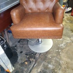 Custom Barber Chair With Pump