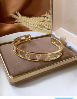 Love Bangle 