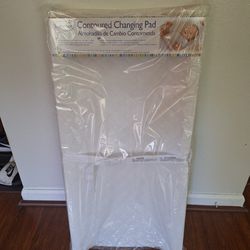 Brand New Baby Coutour Changing  Pad Water Proof . 
