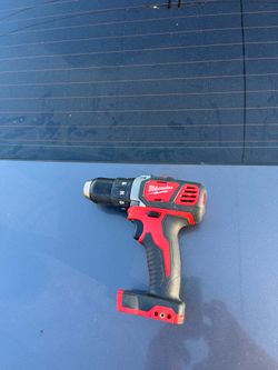 Milwaukee M18 drill tool only no batería $40 firme precio