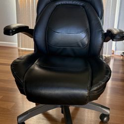  Black Executive office Chair - Lazboy Brand 