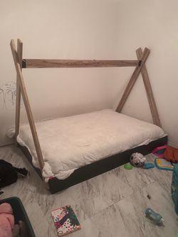 Twin bed mattress and TP bedframe