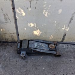 Yes, It's Available Pittsburgh 4 Ton Floor Jack