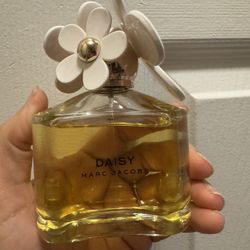 Daise Perfume