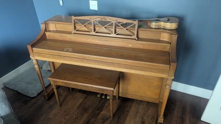 Story and clark upright piano