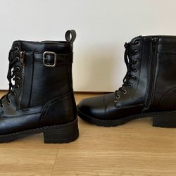 Women’s Boots Size 8