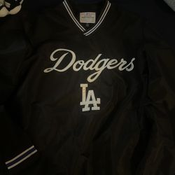 Black Dodgers Puffer