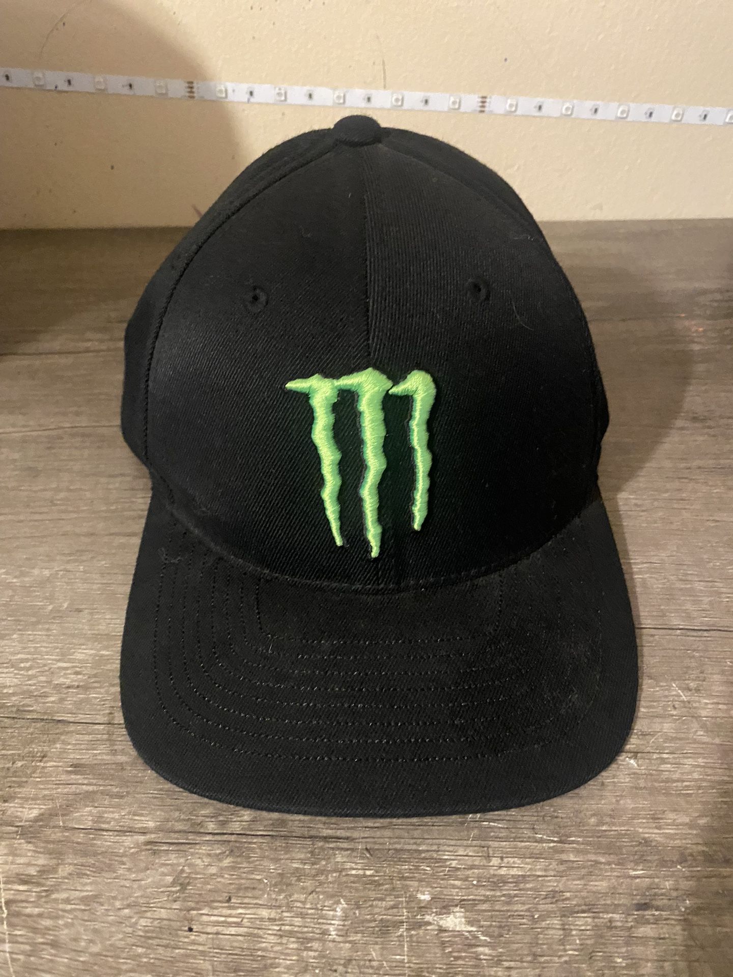 Monster Energy Drink Black Fitted Stretch FlexFit Baseball Hat Cap Size S/M