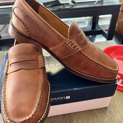 Sperry Penny Loafer shoes s 8.5