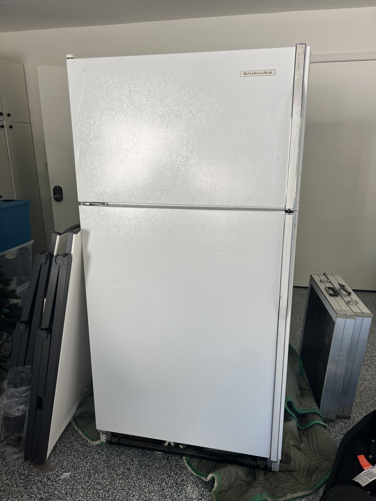 Kitchen Aide Refrigerator/freezer White