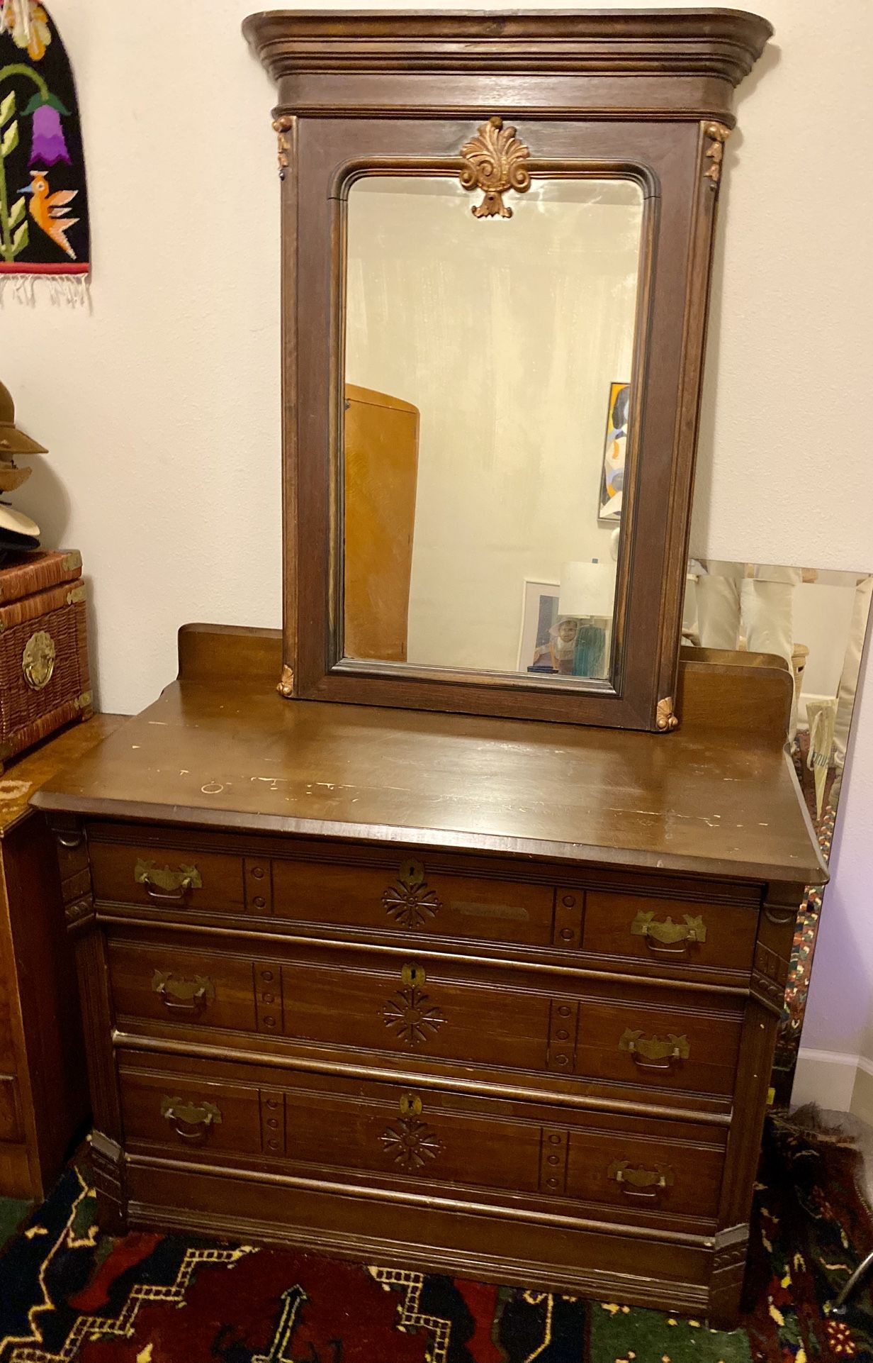 Vintage 3 Drawer Dresser With Mirror
