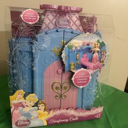 Mattel Disney Princess Sparkle Transforming Castle NEW!