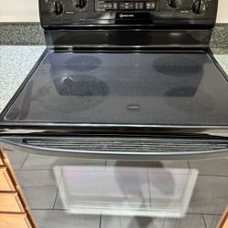 Whirlpool Electric Stovetop And Oven