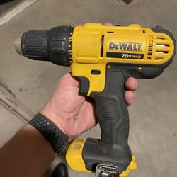 DeWalt 20 V power drill 