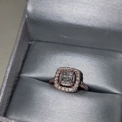 Rose Gold Wedding Ring Set 