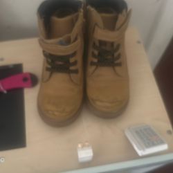 Shoe. Kid