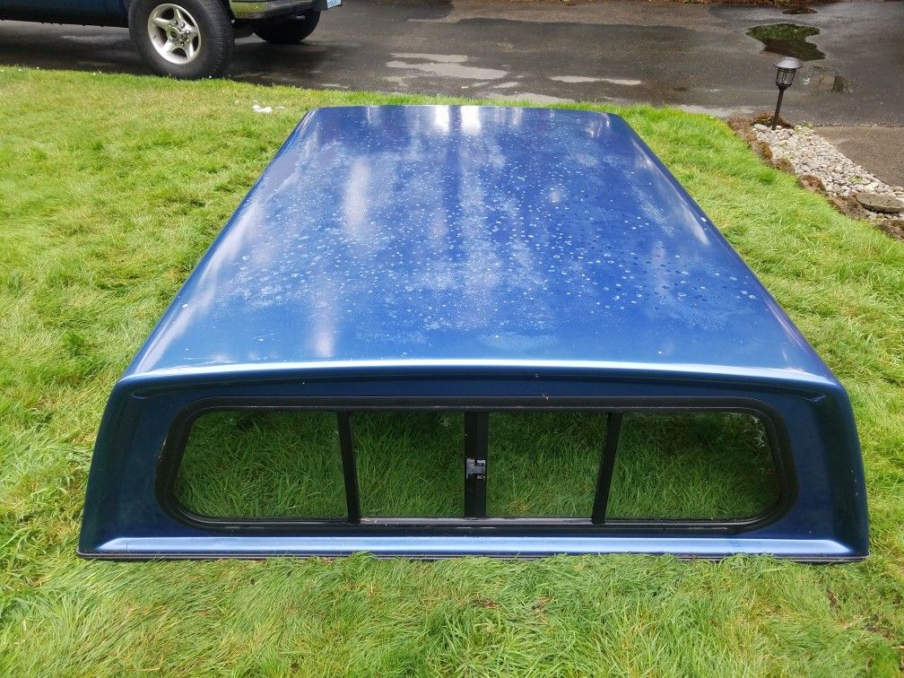 Leer fiberglass canopy for Sale in Auburn, WA OfferUp
