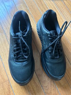 Brooks women’s sneakers size 10
