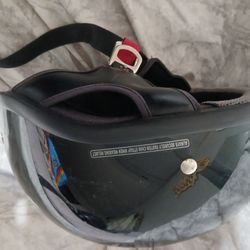 Helmet so  XL
