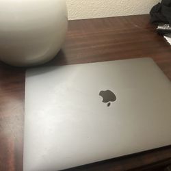Mac Book Pro 2019 Touchscreen Bar 