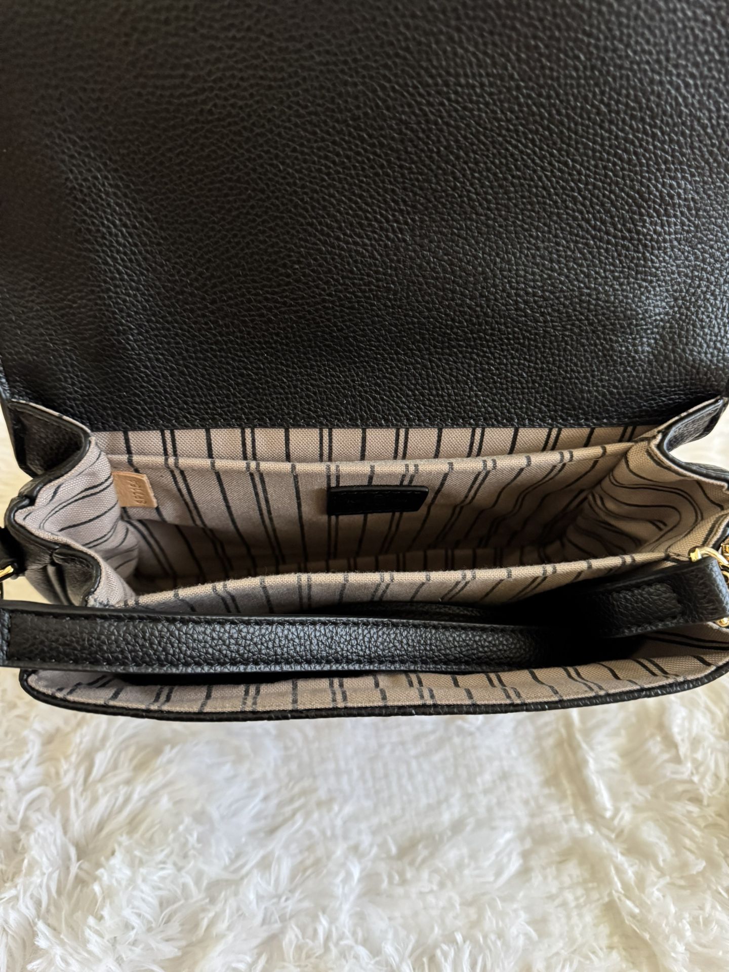 shoulder bag