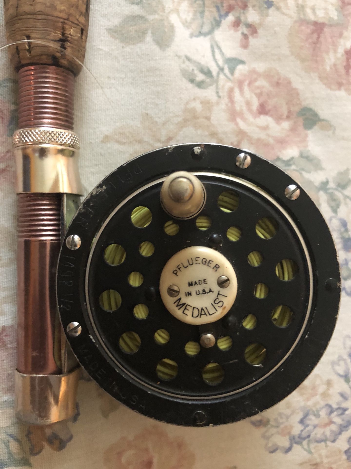 PFLUEGER MEDALIST Fly fishing reel and rod