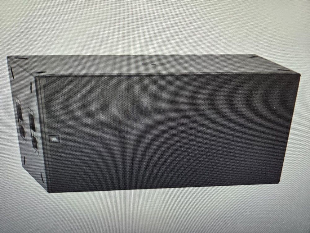 JBL SRX928s