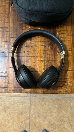 Beats Solo 4 Used Once W/ Charger And Adapter