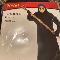 Hooded robe