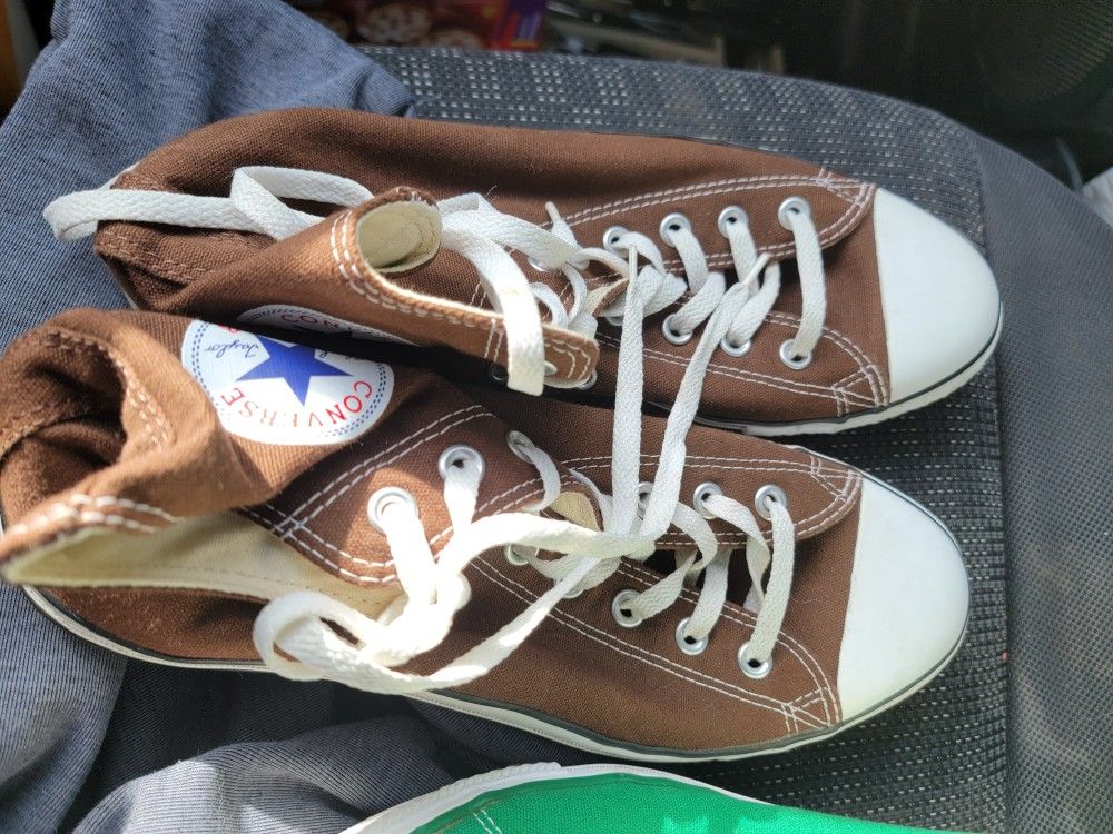Converse All Star High Tops , Mens 10 Wonens 12