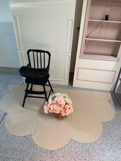 Party Backdrop Scalloped Floor Mat