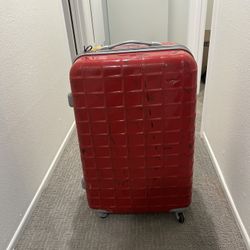 1 Large And 1 Medium Red Suitcase 🧳 