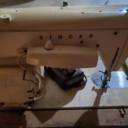 Singer Sewing Machine Vintage $50 Obo