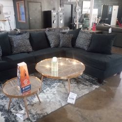 HSectional With Pillows ( Ask For Jose)