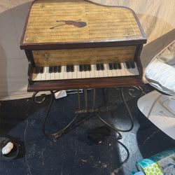 Vintage Piano Cd Holder 