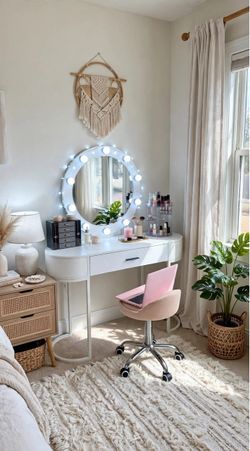 White Vanity Desk with Hollywood Lighted Mirror