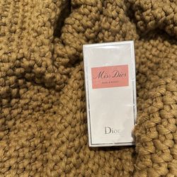 miss dior perfume 