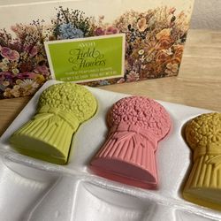 Vintage NIB Avon Field Flowers 3 Perfumed Soap Set