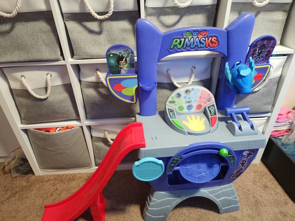 Pj Mask Playset With Cars And Trailer