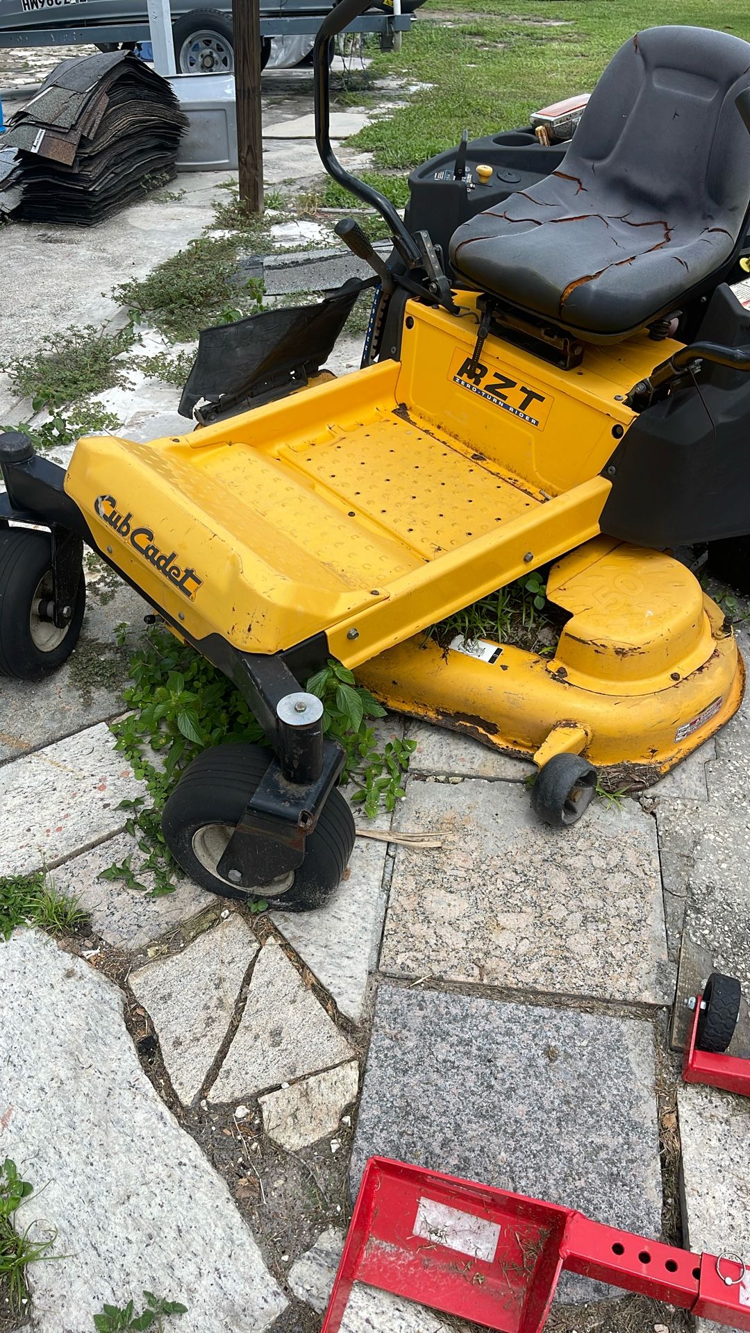 RZT Zero Turn Cub Cadet 50