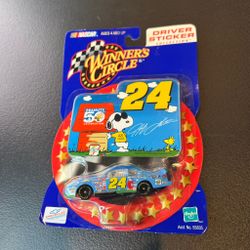 Nascar Winners Circle Jeff Gordon Snoopy Die Cast