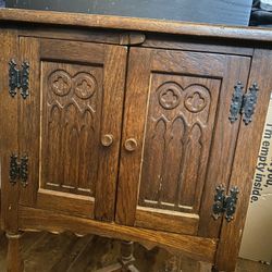Small Corner Table 
