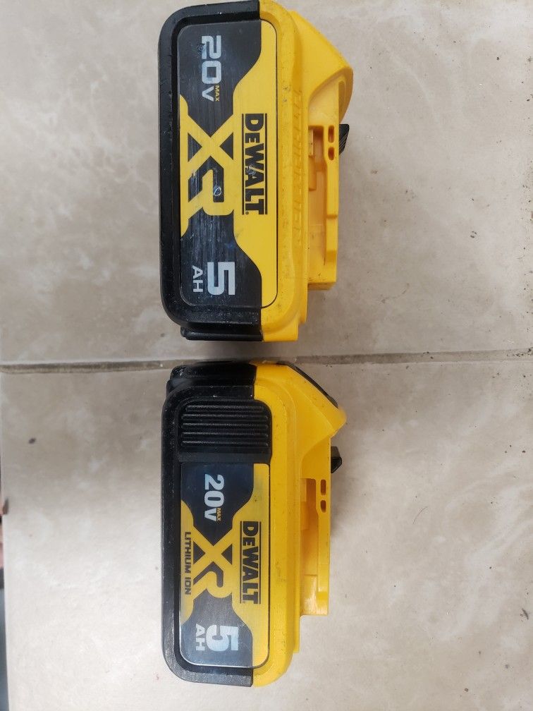 2 Dewalt 20v Batteries