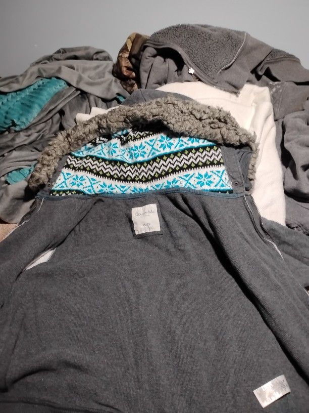 Sweeter Aeropostale Clip Around Hood