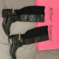 Betsey Johnson Black Leather Riding Boots With Gold Chain