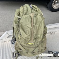 REI traverse Backpack 