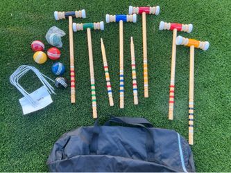 Wood croquet set