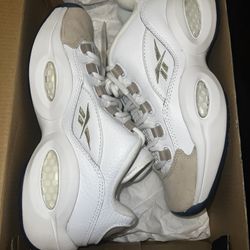 Reebok Question Low - Men’s 7