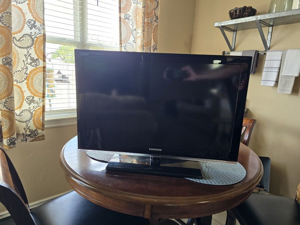 Samsung 32" TV
